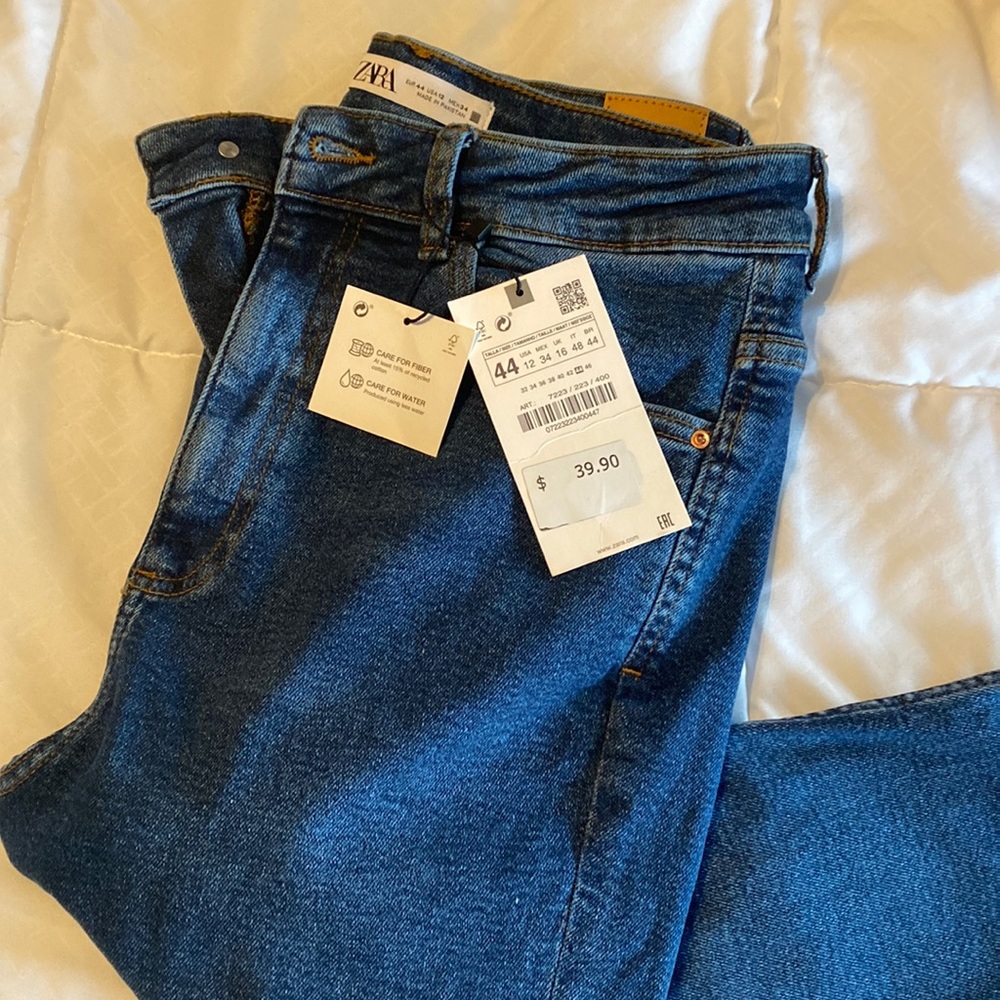 Women’s Zara denim
